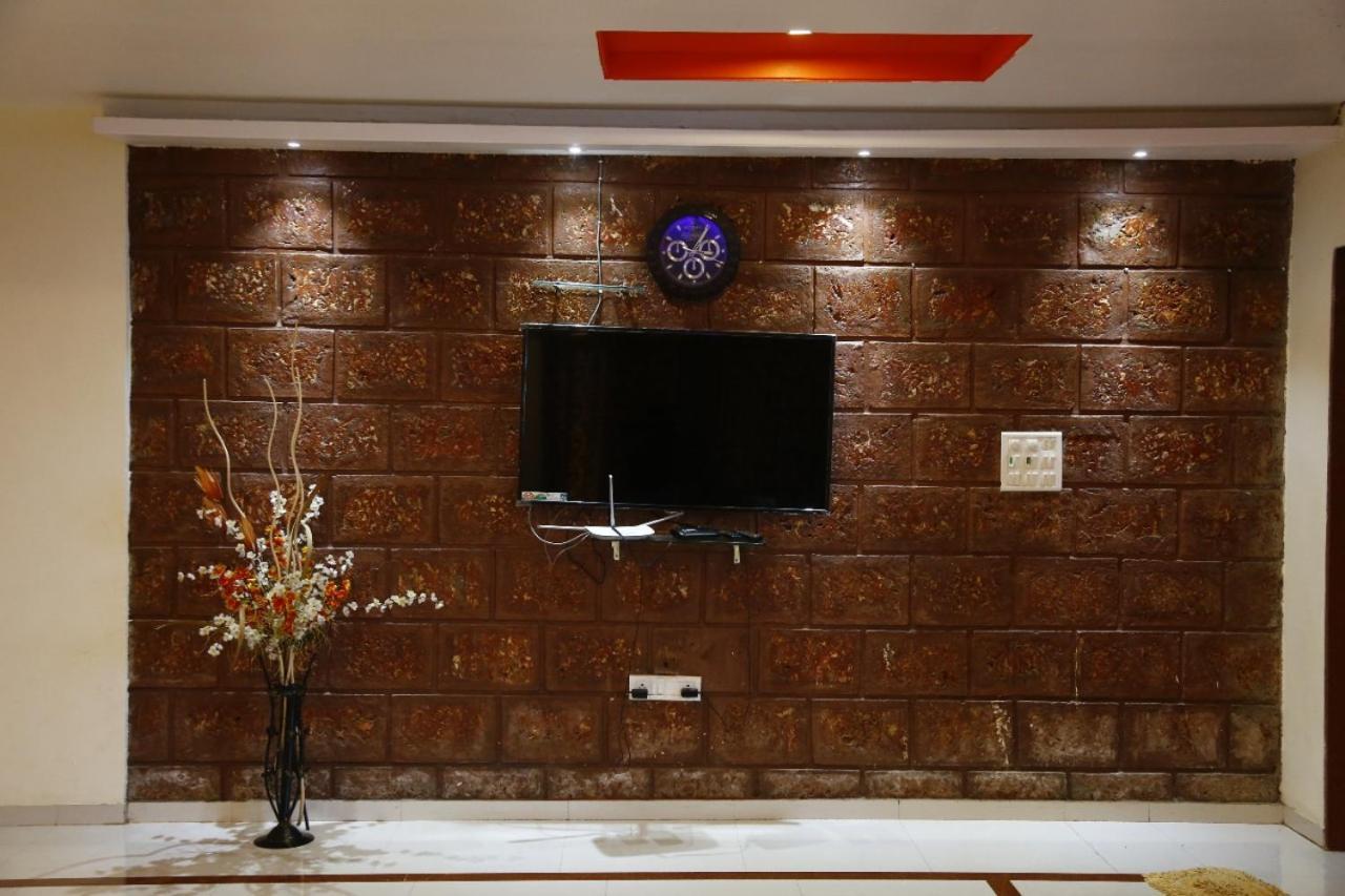 Hotel Shriyan Mahābaleshwar Exteriör bild