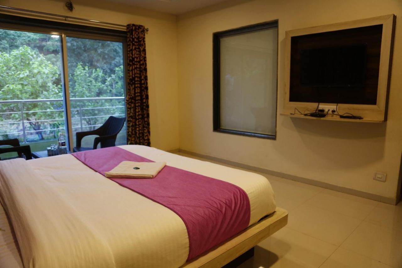 Hotel Shriyan Mahābaleshwar Rum bild